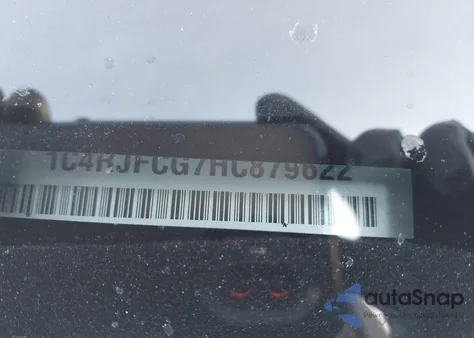 2017 Jeep Grand Cherokee Overland 4X4 from USA, damaged, VIN 1C4RJFCG7HC879622